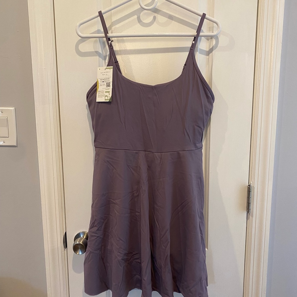 Halara mini dress with built in shorts. Mauve color. XL size. NWT